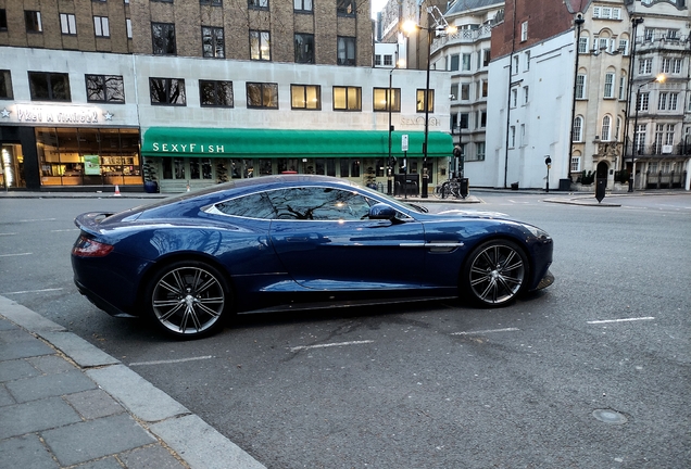 Aston Martin Vanquish 2013