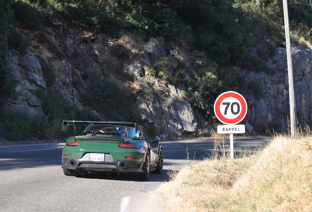 Porsche Manthey Racing 991 GT2 RS MR