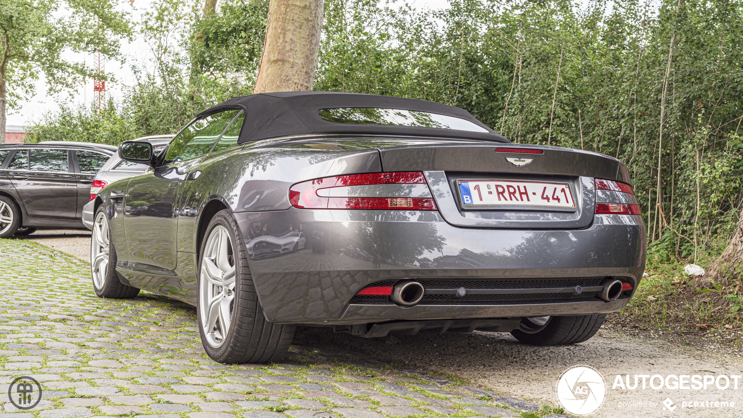 Aston Martin DB9 Volante