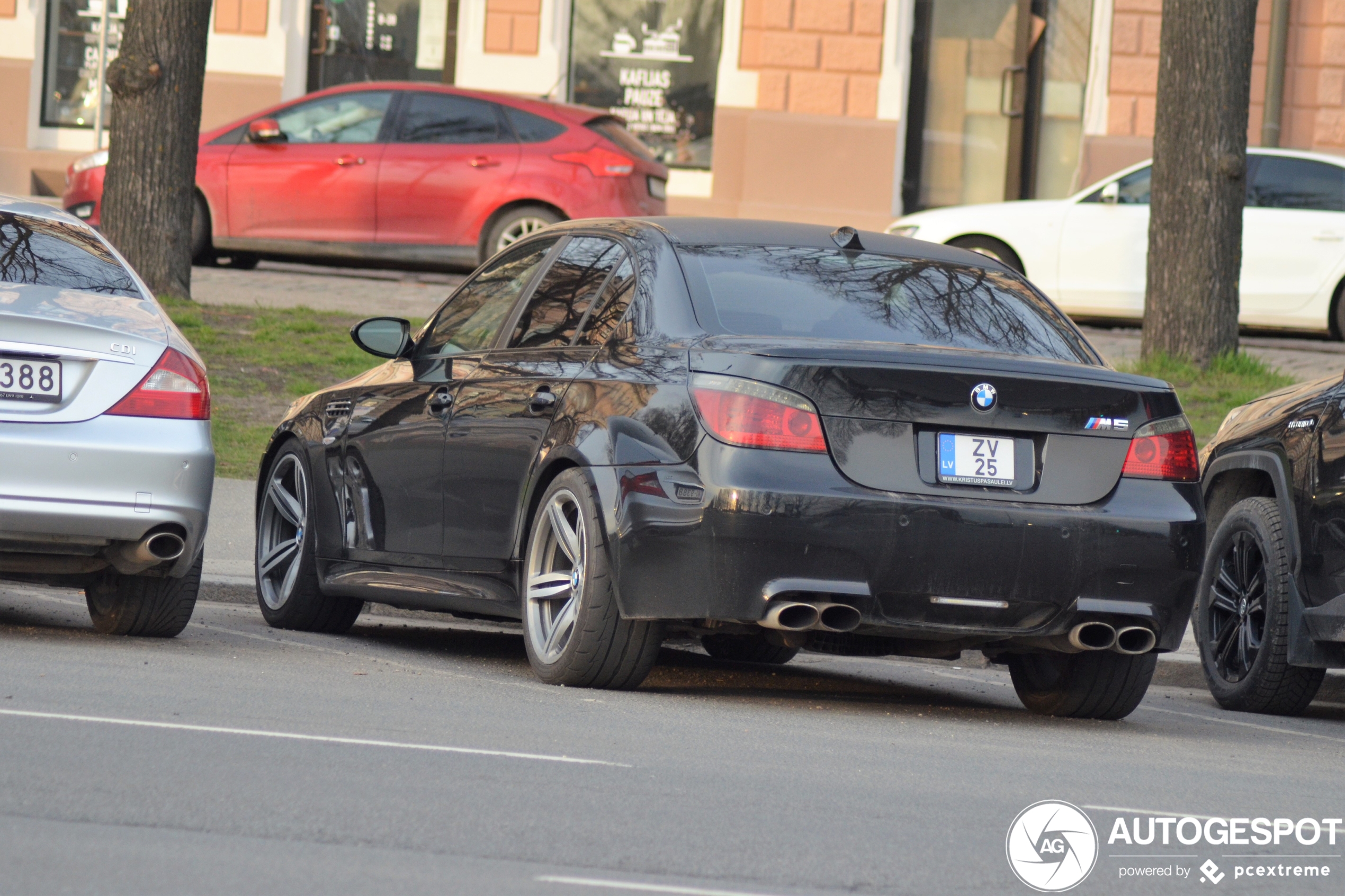 BMW M5 E60 2005