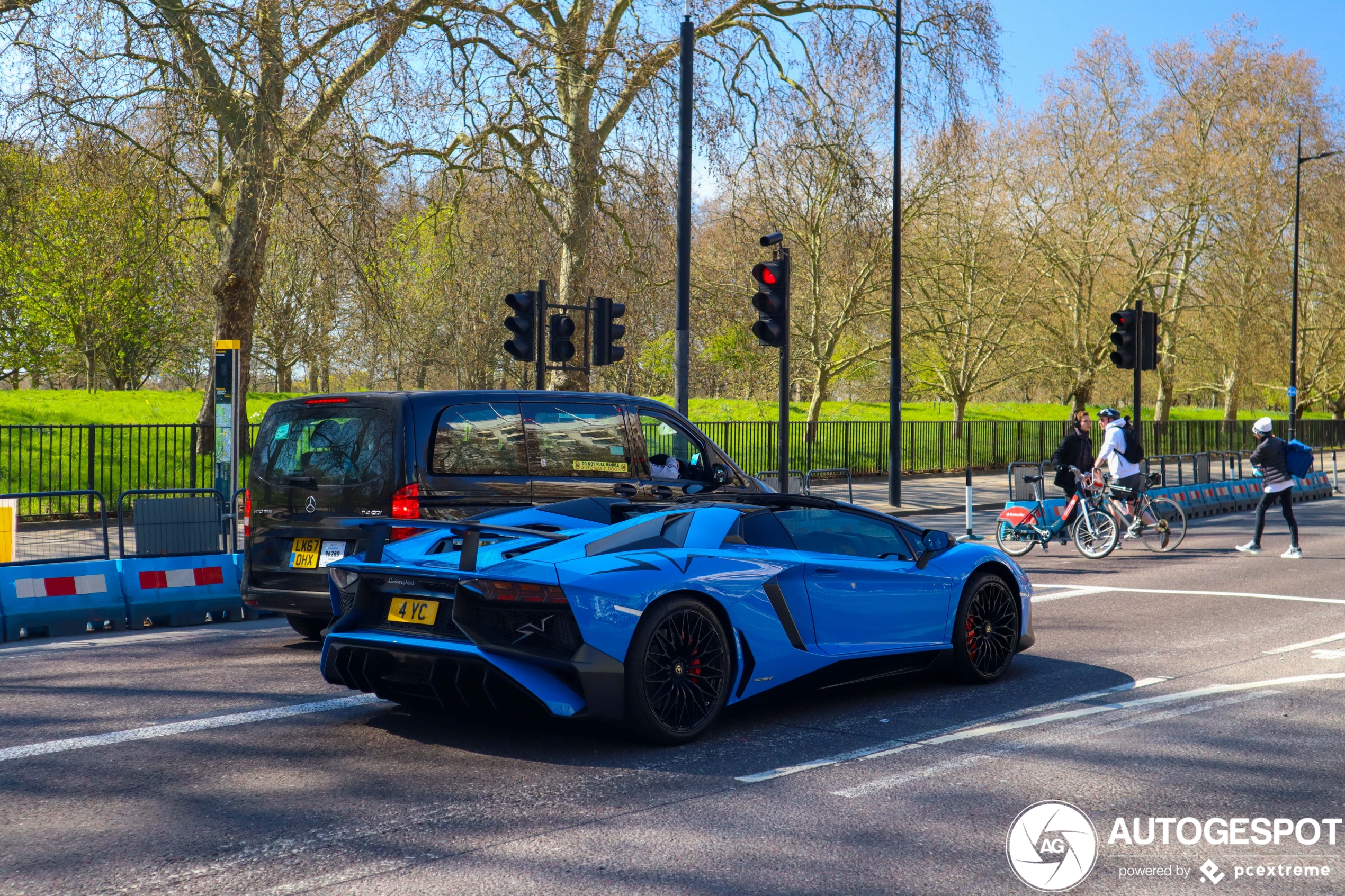 Lamborghini Aventador LP750-4 SuperVeloce Roadster