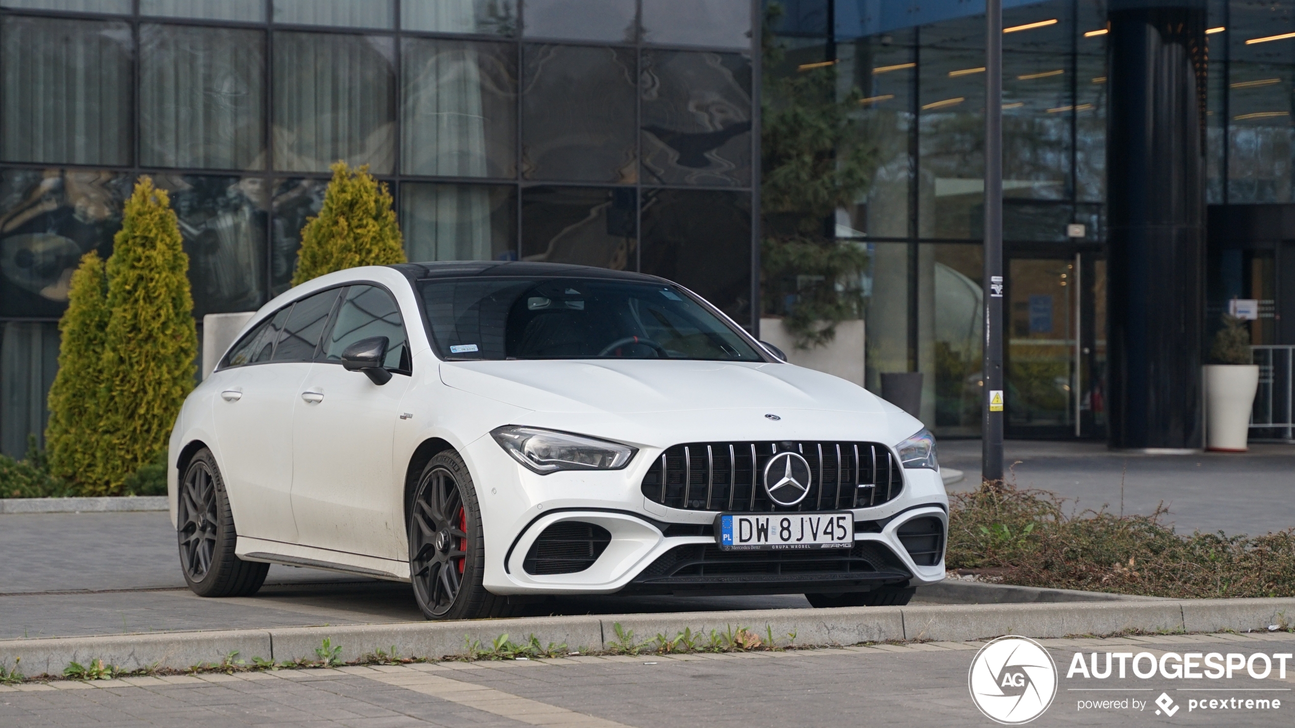 Mercedes-AMG CLA 45 S Shooting Brake X118