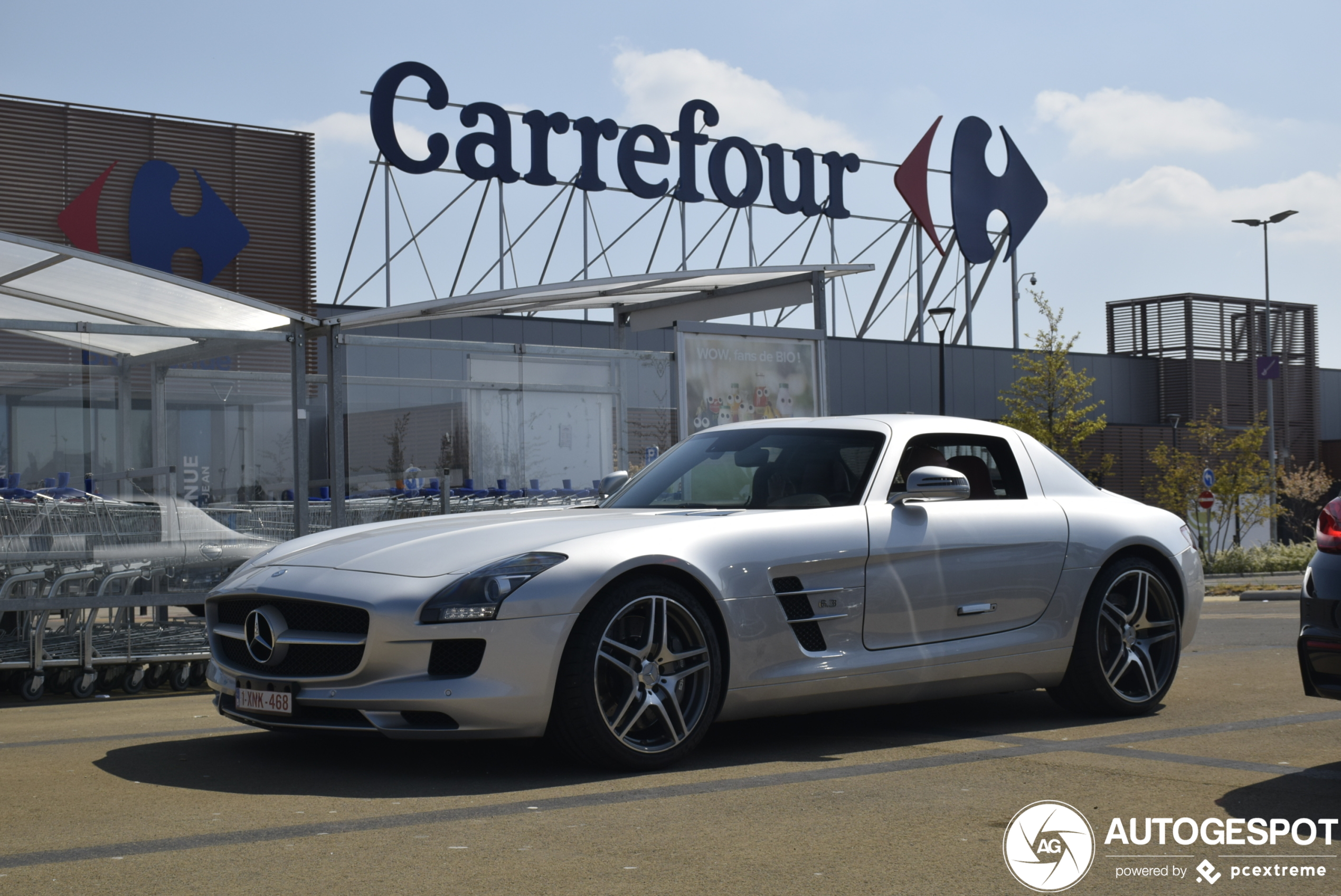 Mercedes-Benz SLS AMG