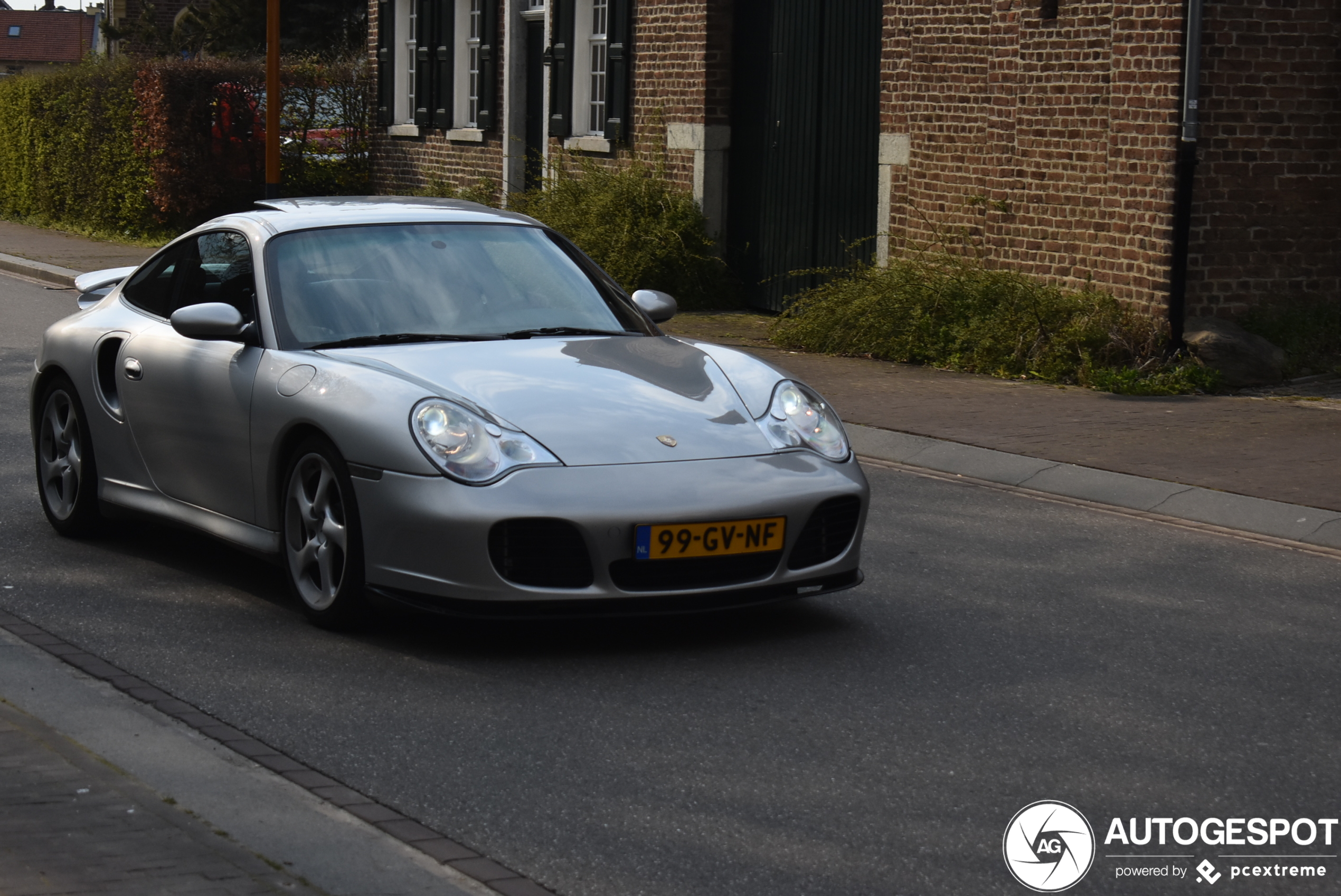 Porsche 996 Turbo