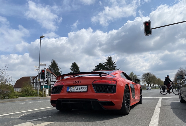 Audi R8 V10 Plus 2015