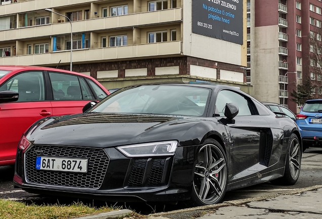 Audi R8 V10 Plus 2015