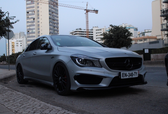 Mercedes-Benz CLA 45 AMG C117