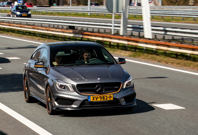 Mercedes-Benz CLA 45 AMG Shooting Brake OrangeArt Edition