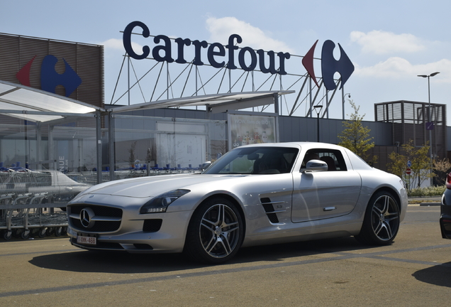 Mercedes-Benz SLS AMG