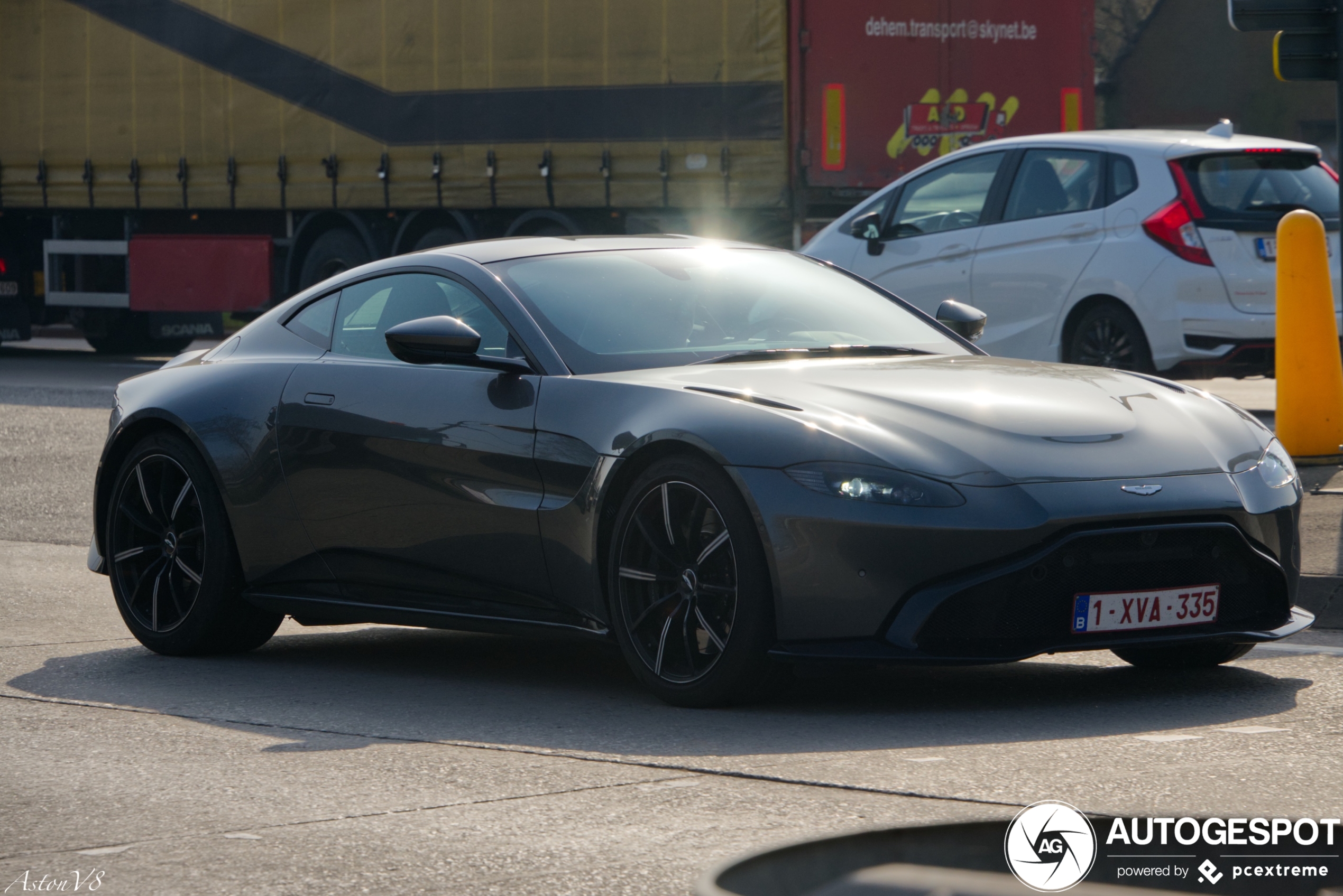 Aston Martin V8 Vantage 2018