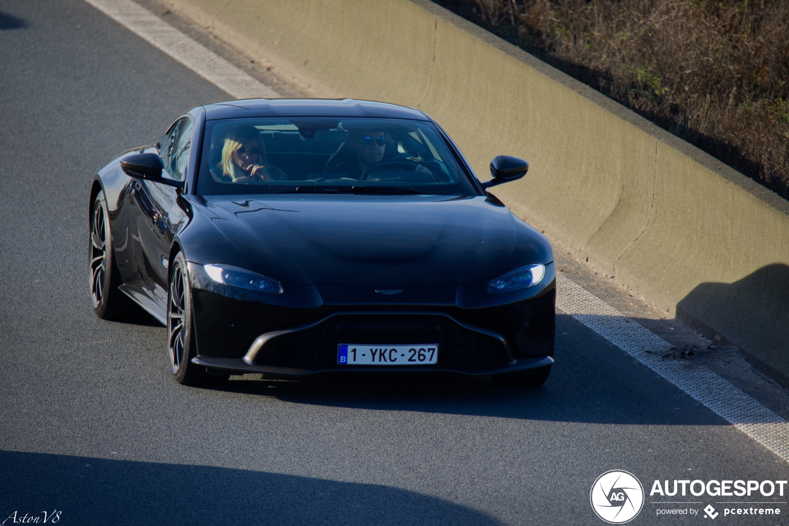 Aston Martin V8 Vantage 2018