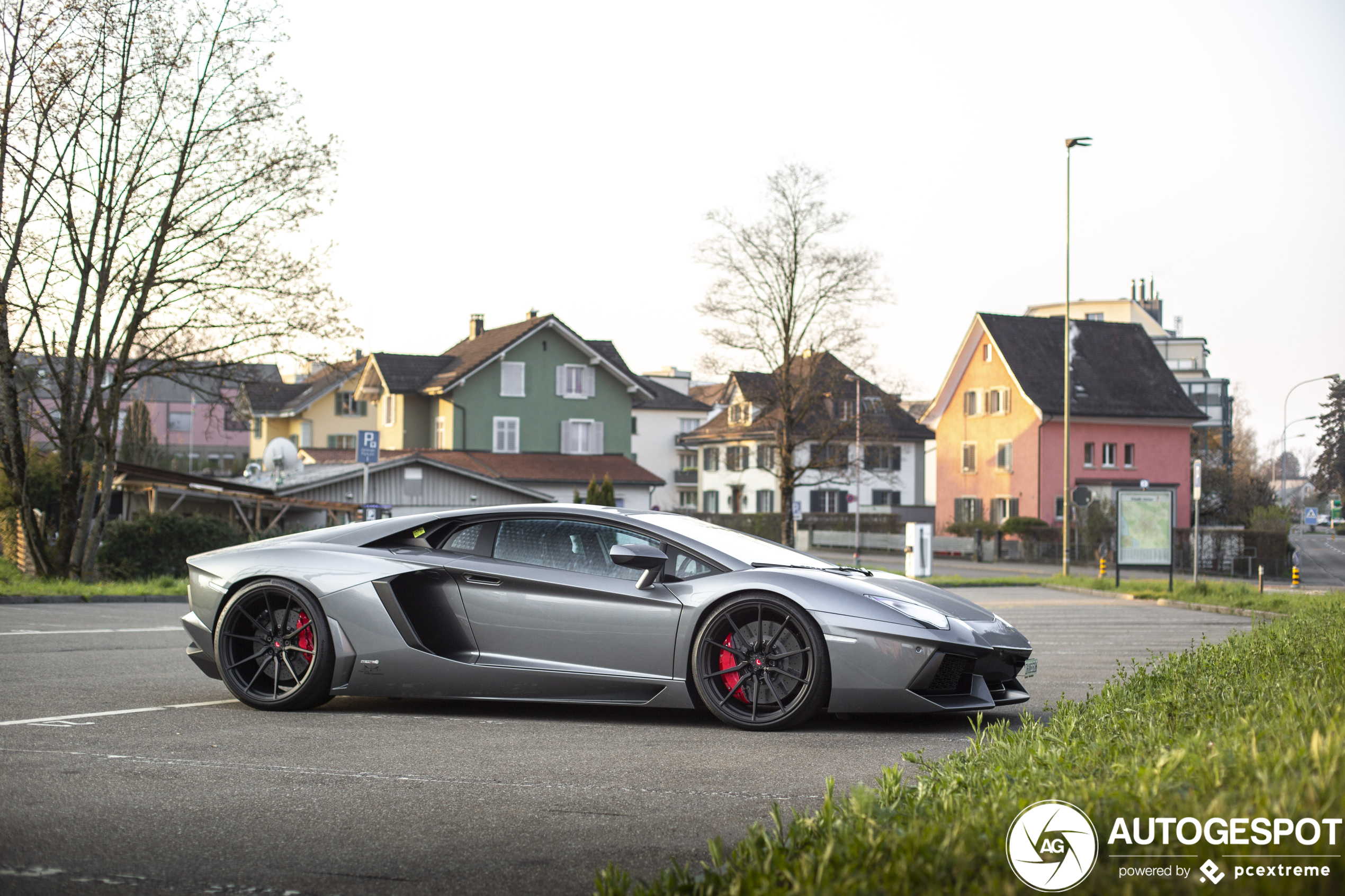 Lamborghini Aventador LP700-4