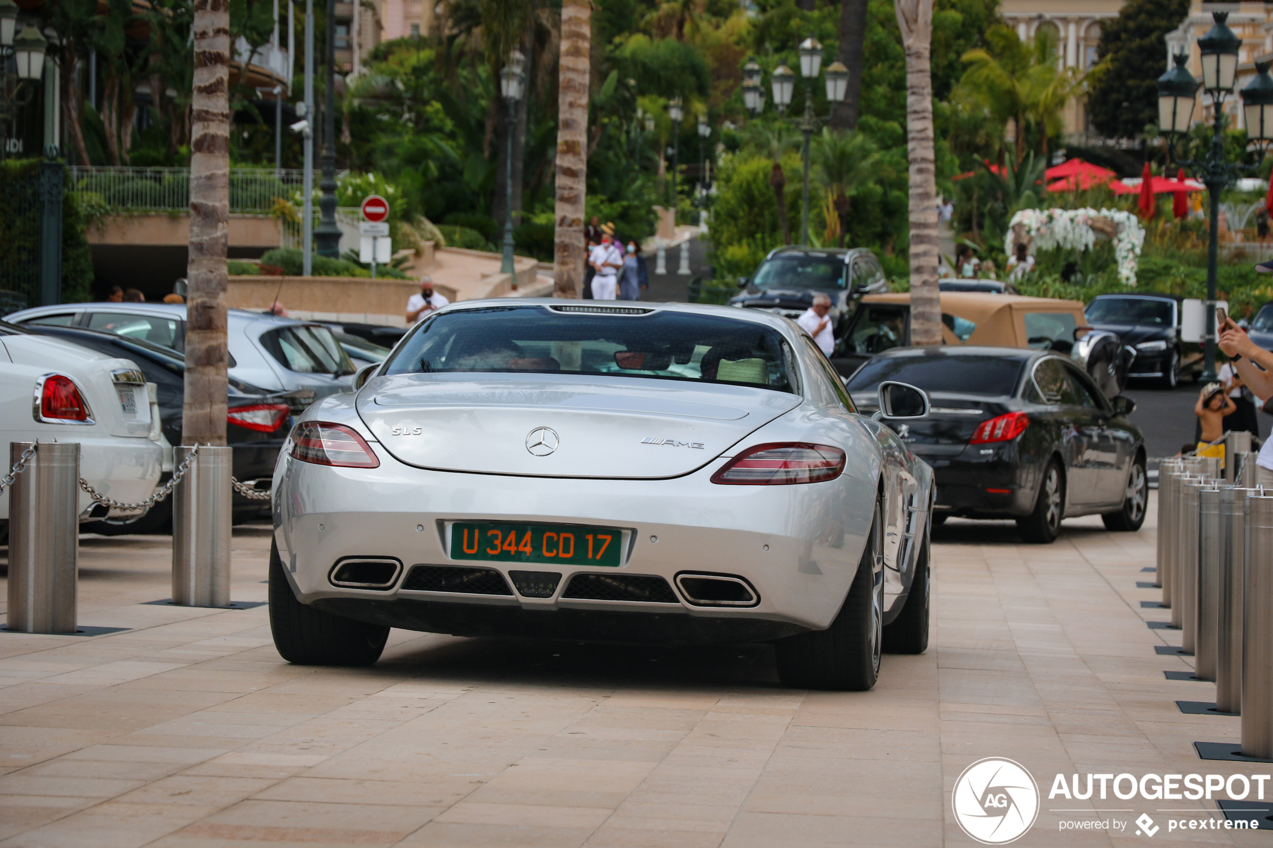 Mercedes-Benz SLS AMG