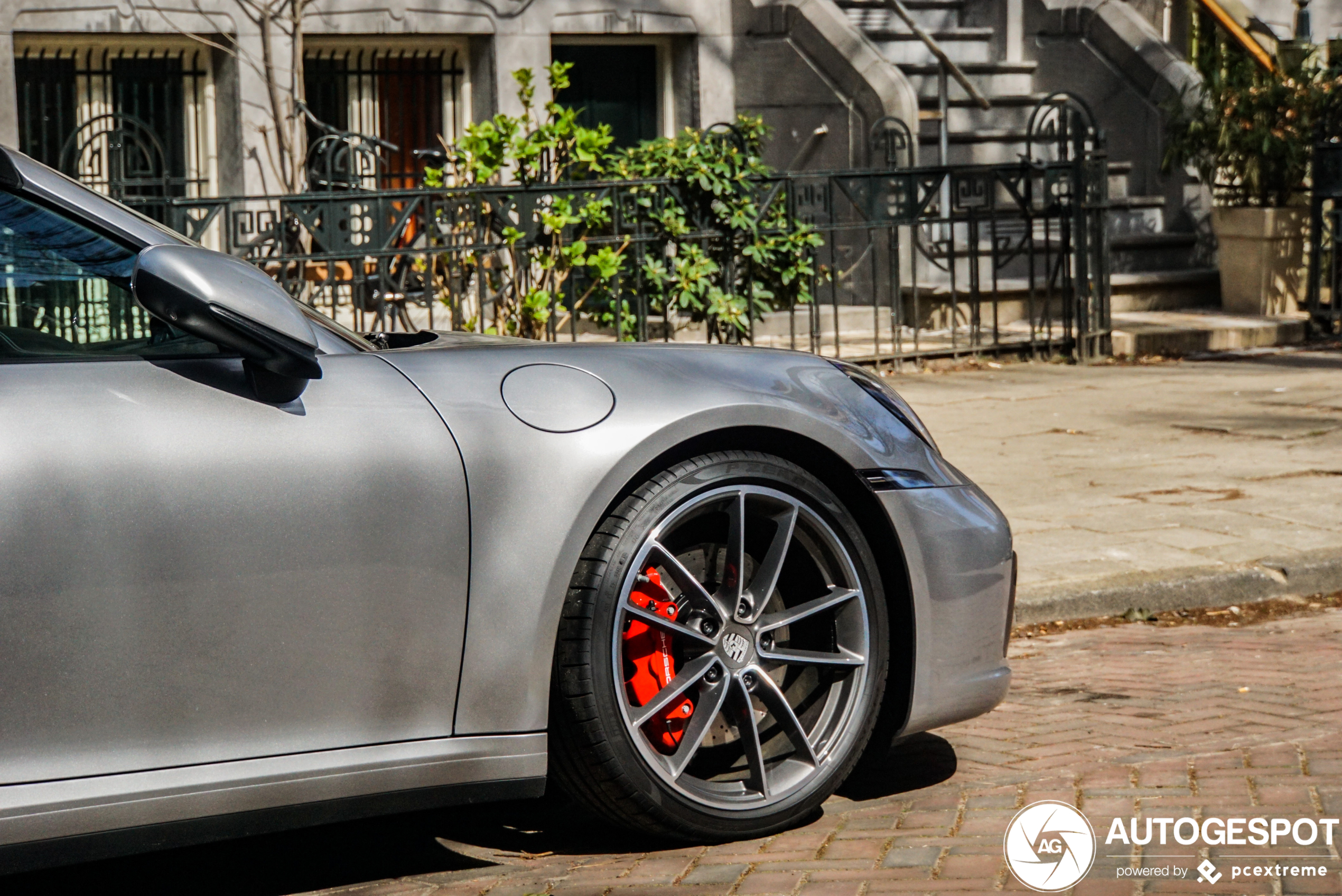 Porsche 992 Carrera 4S Cabriolet