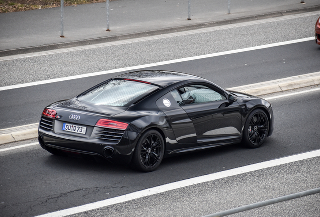 Audi R8 V10 Plus 2013