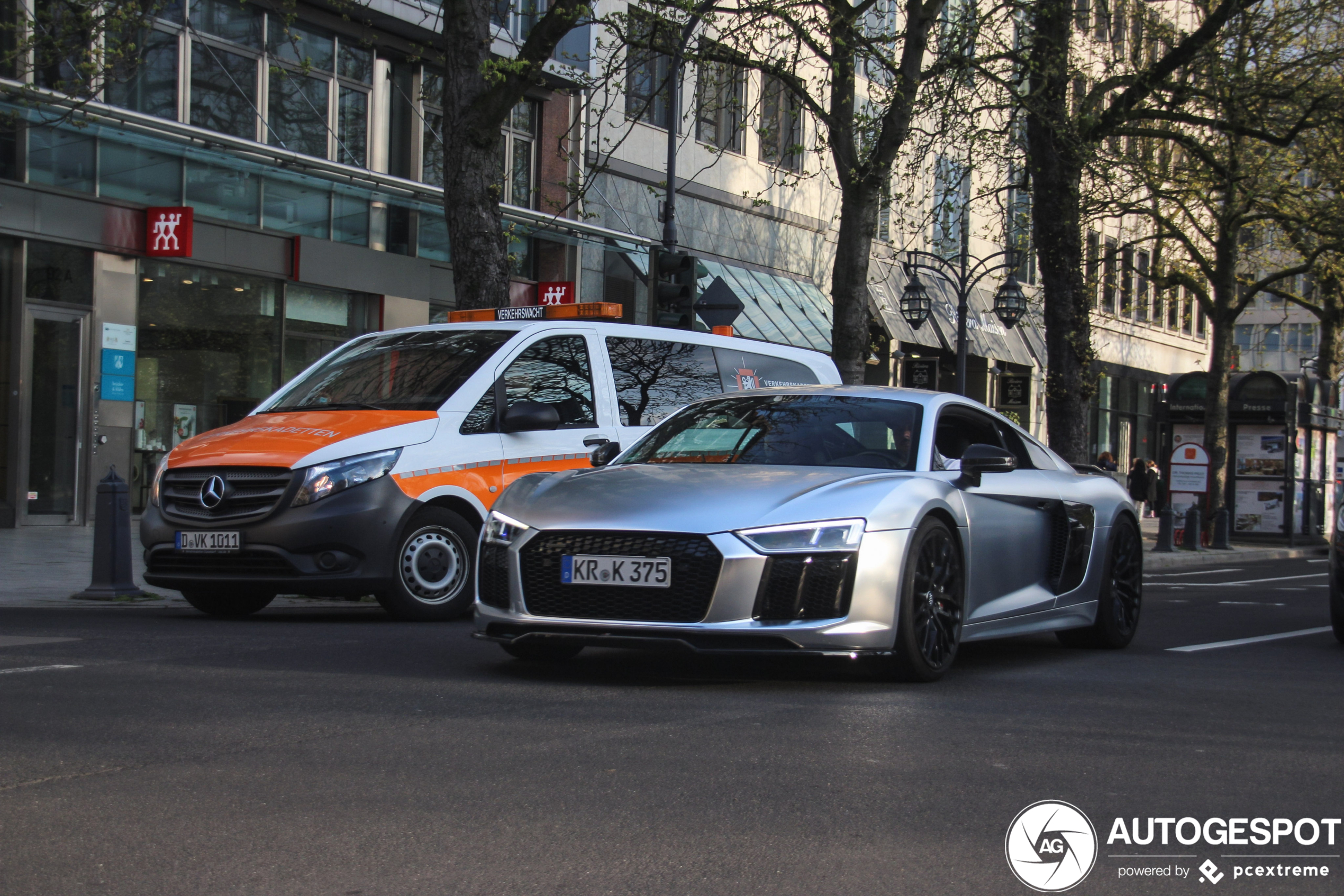 Audi R8 V10 Plus 2015