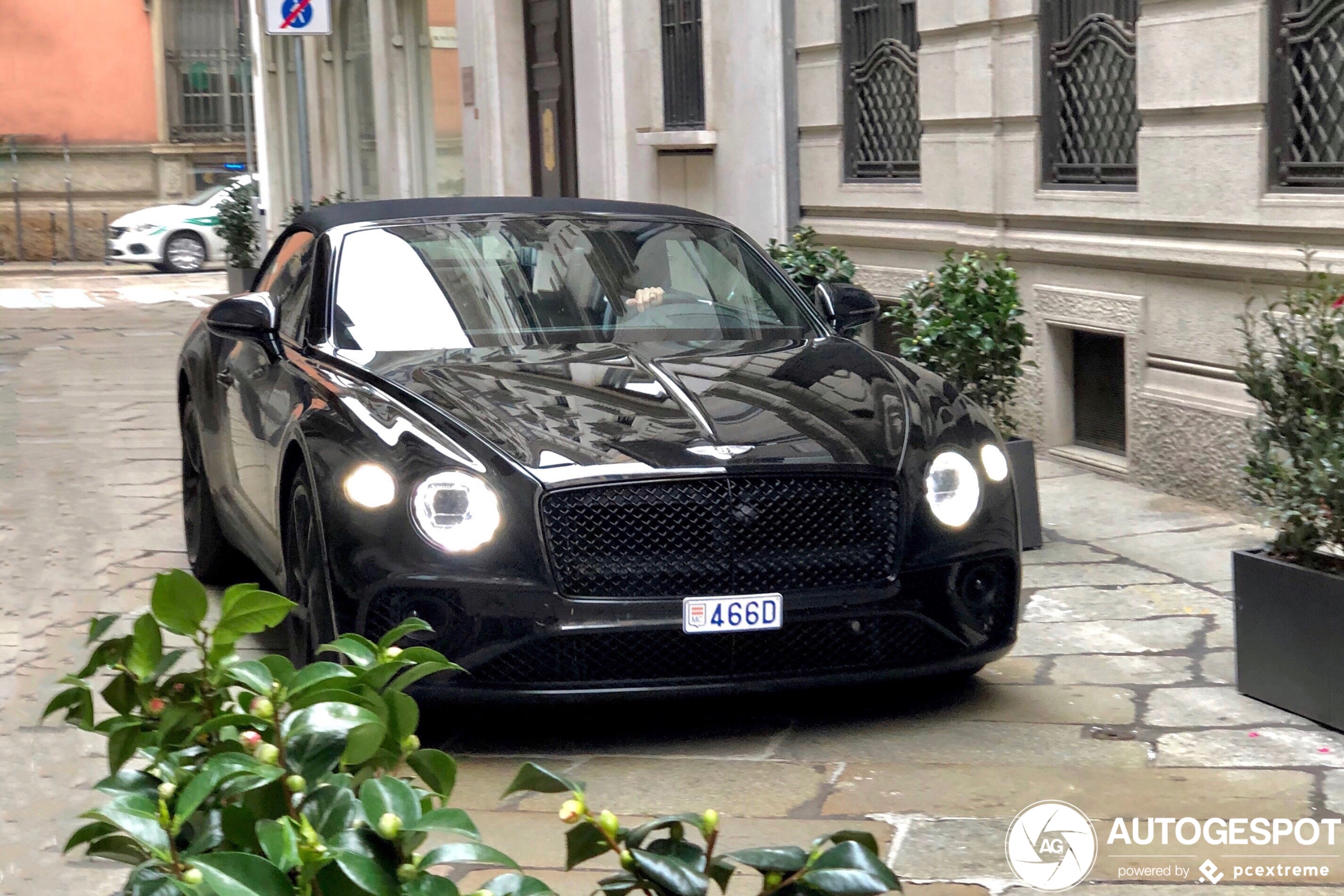 Bentley Continental GTC 2019