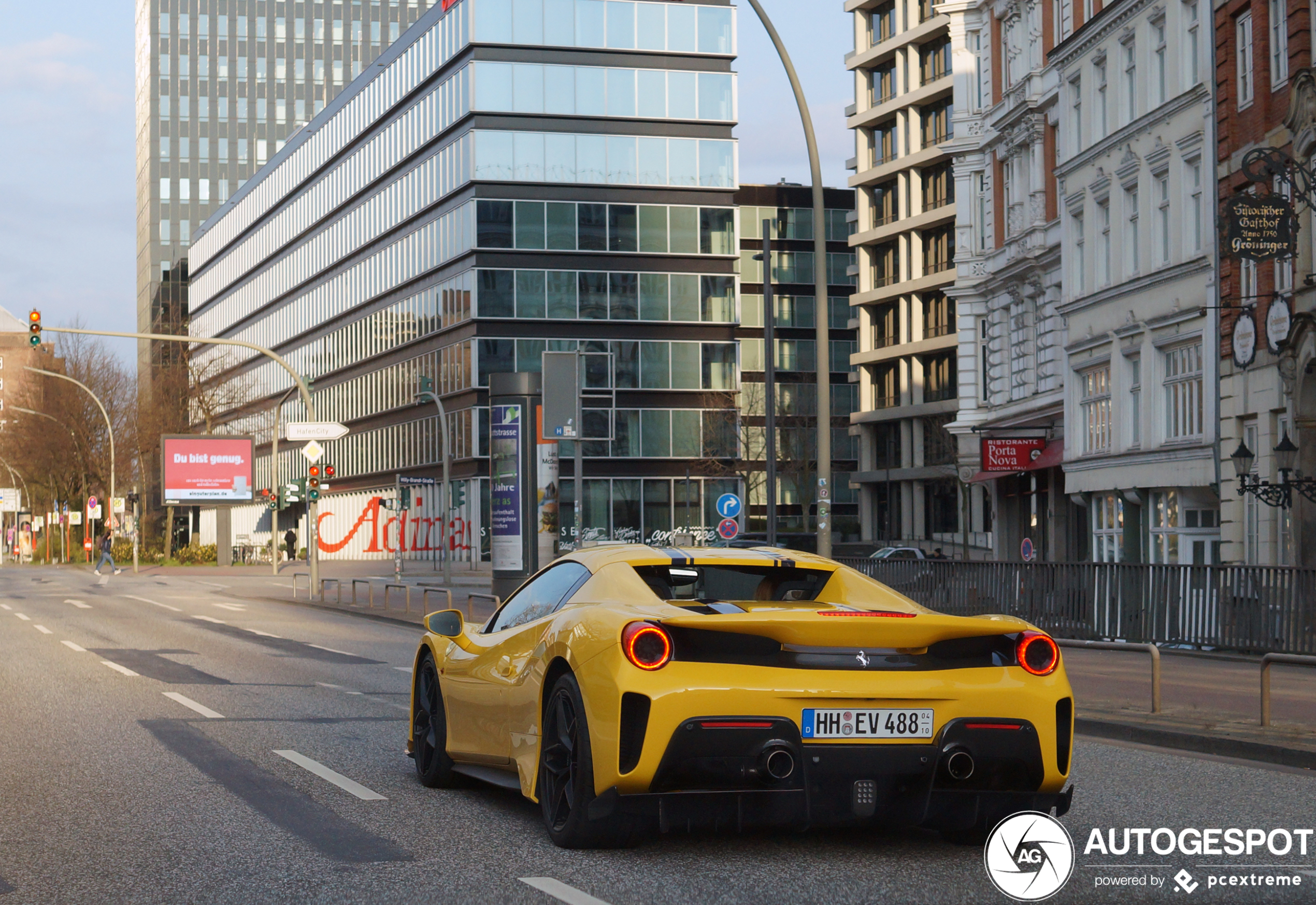 Ferrari 488 Pista Spider