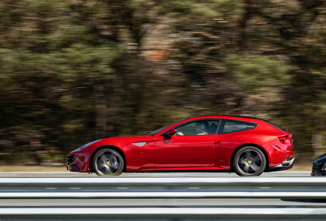 Ferrari FF