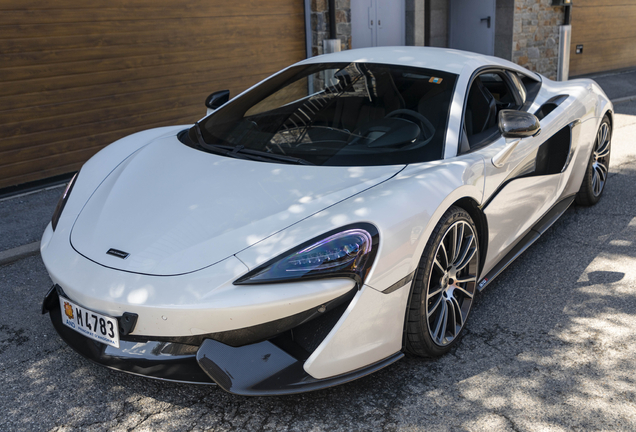 McLaren 570S