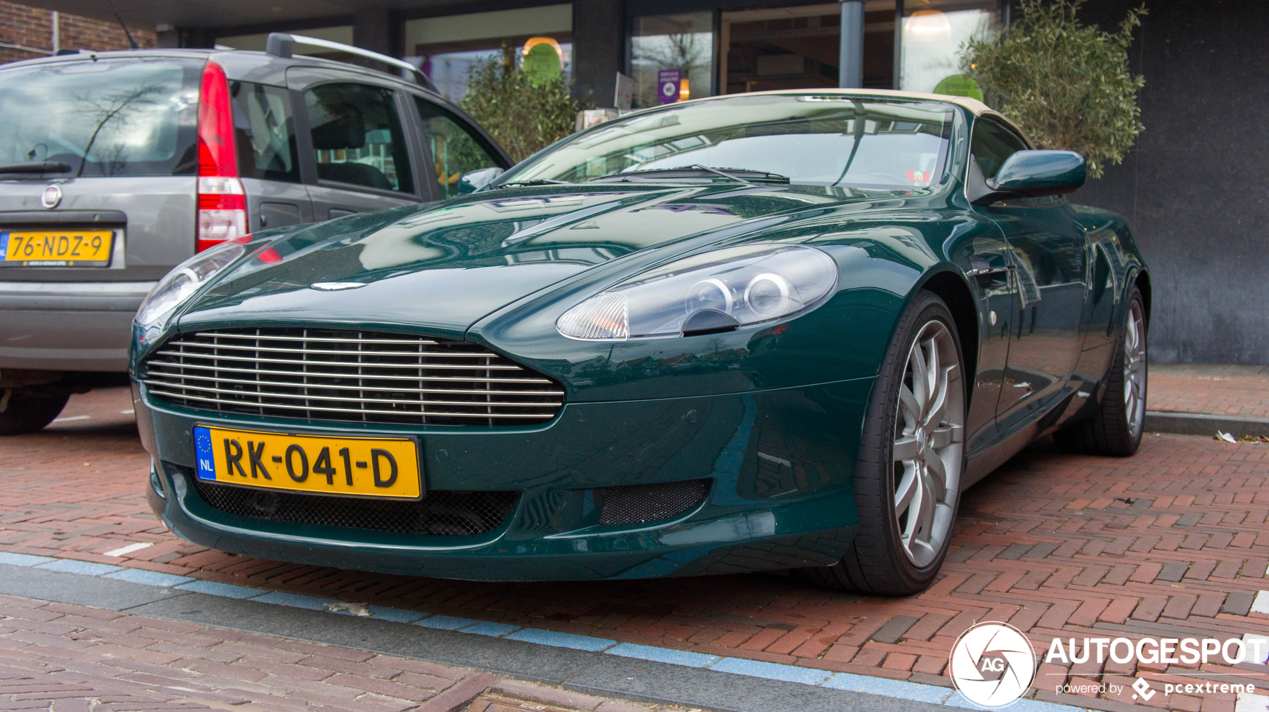 Aston Martin DB9 Volante