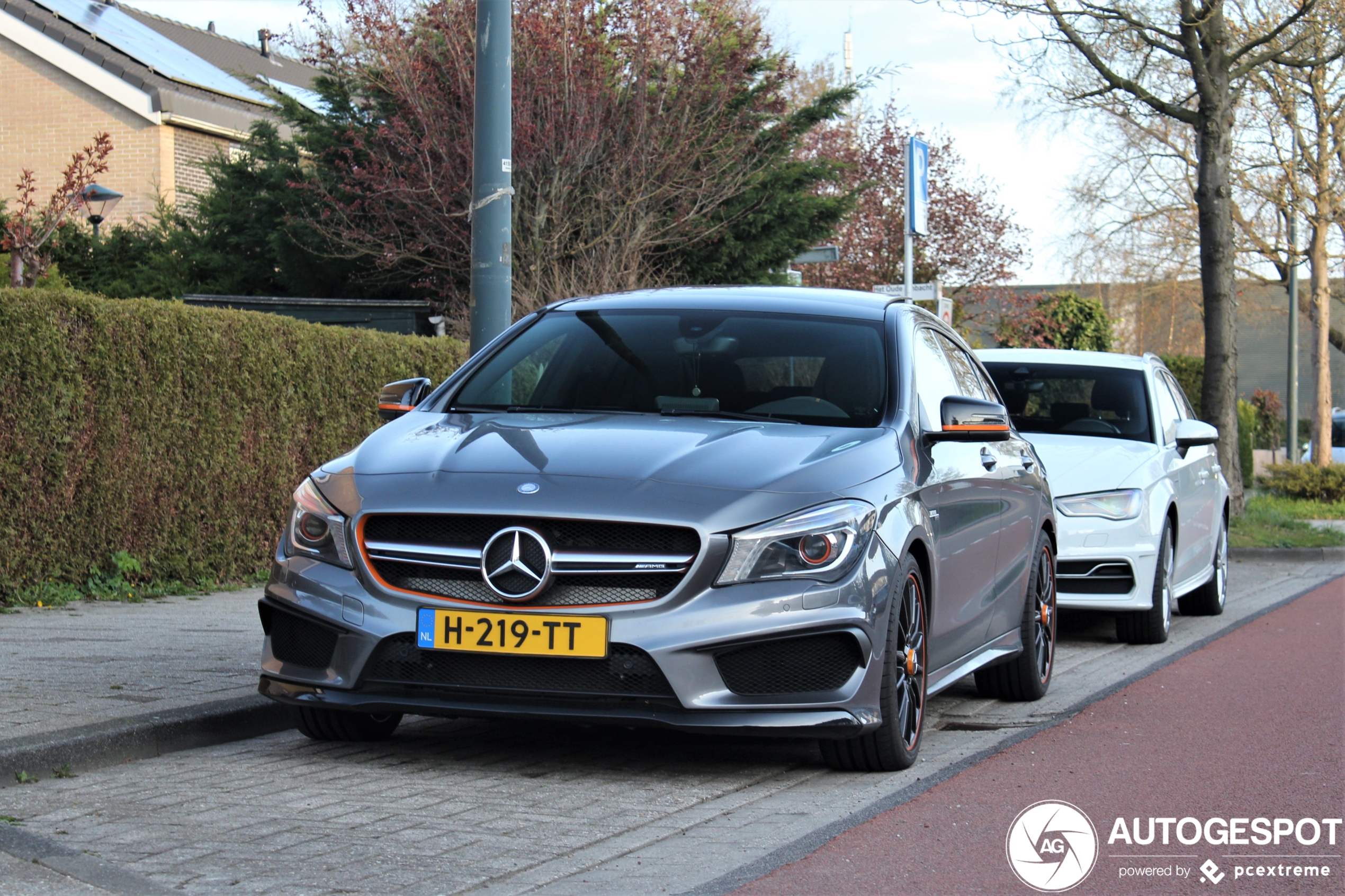 Mercedes-AMG CLA 45 Shooting Brake OrangeArt Edition