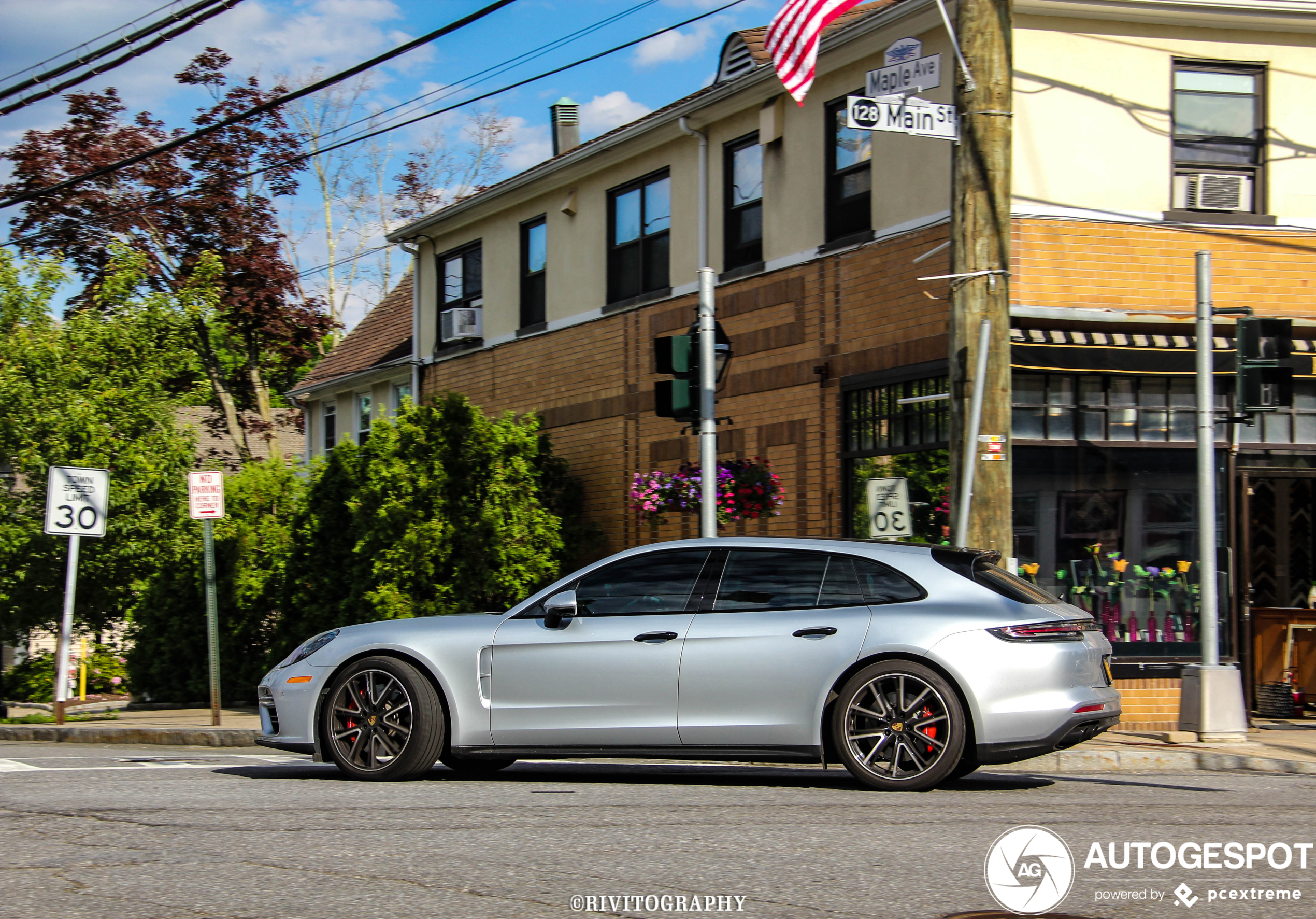 Porsche 971 Panamera Turbo Sport Turismo