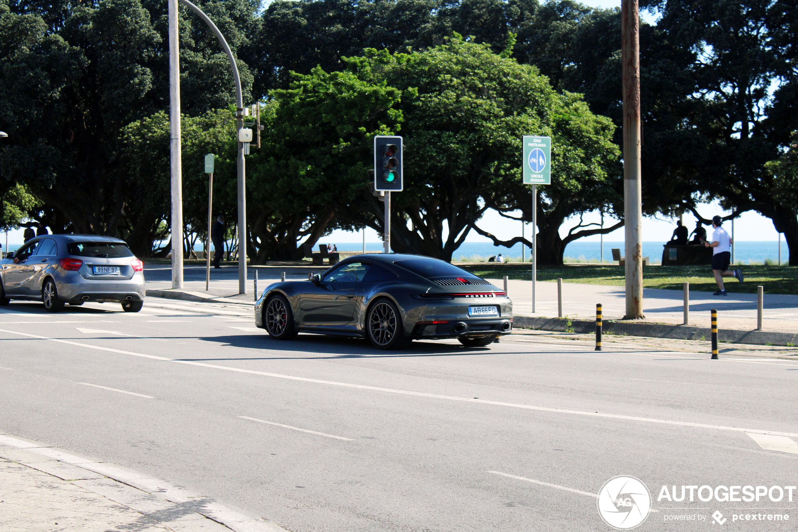 Porsche 992 Carrera 4S