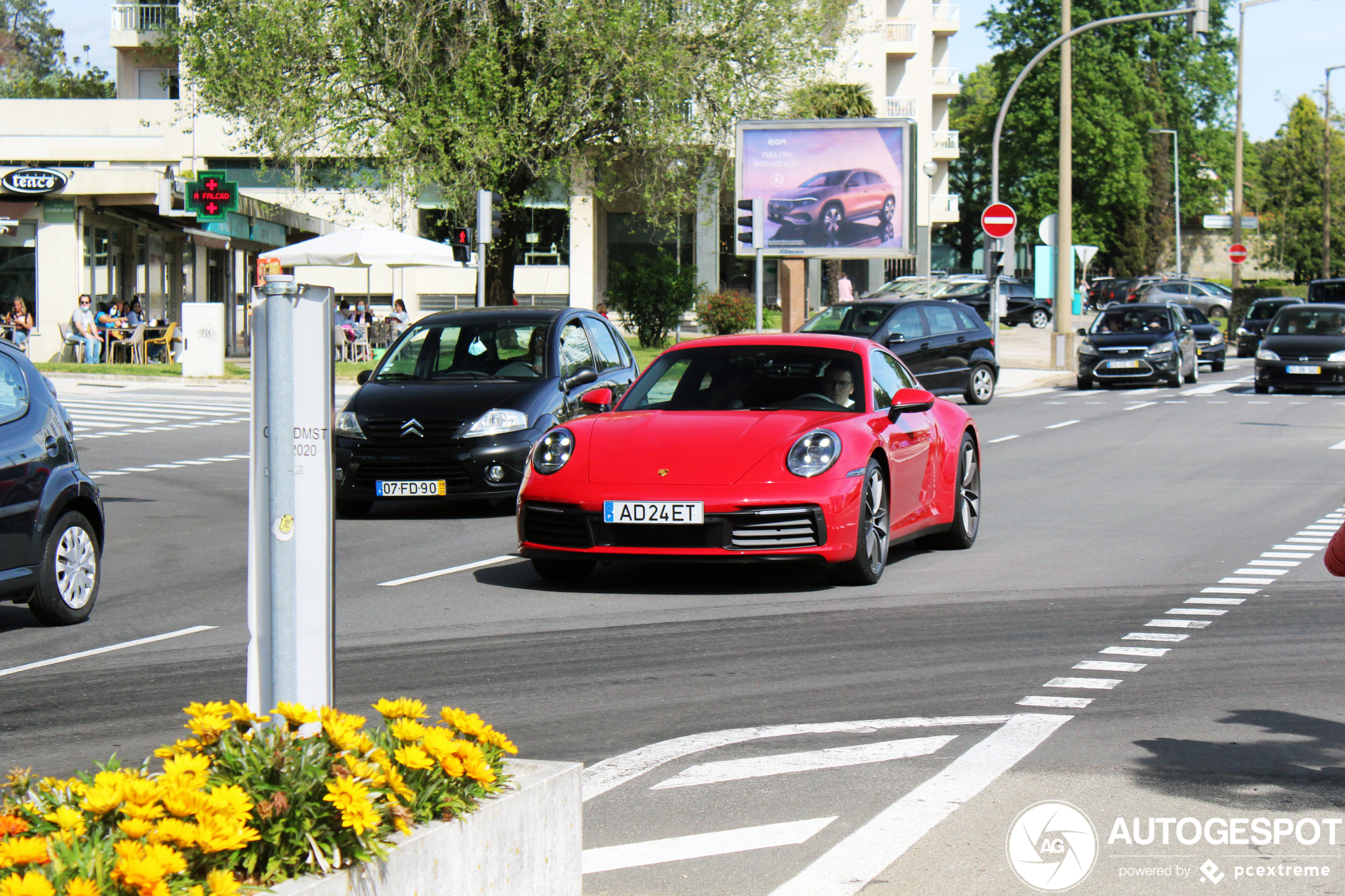 Porsche 992 Carrera 4S