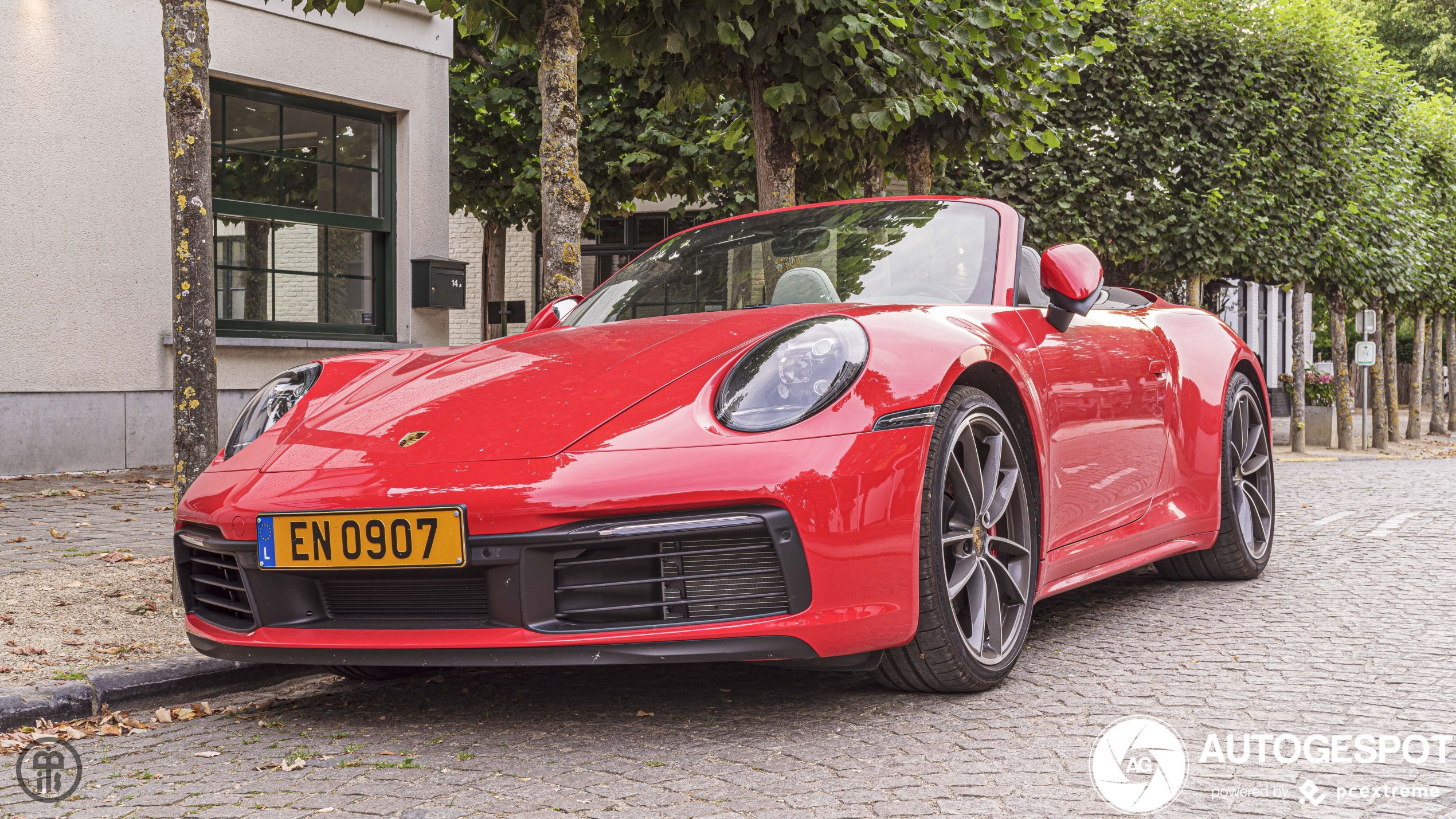 Porsche 992 Carrera 4S Cabriolet