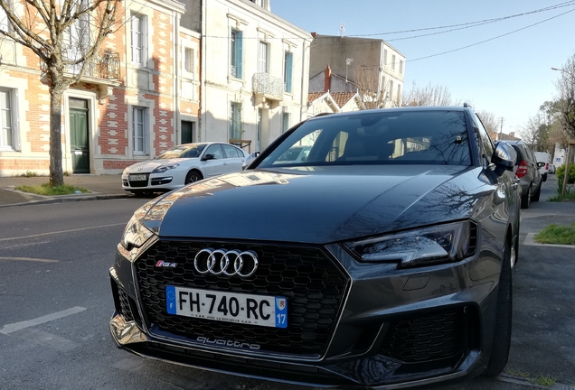 Audi RS4 Avant B9