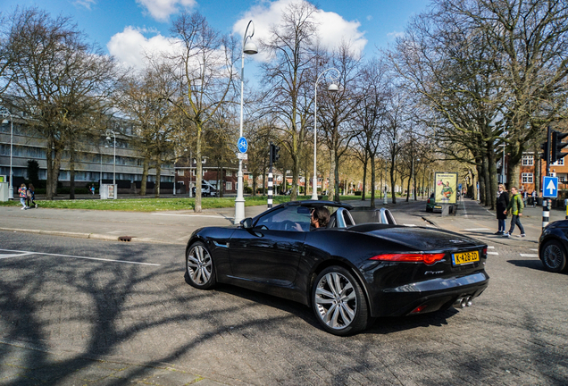 Jaguar F-TYPE S Convertible