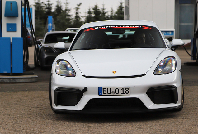 Porsche 718 Cayman GT4