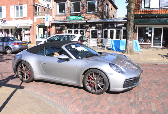 Porsche 992 Carrera 4S Cabriolet