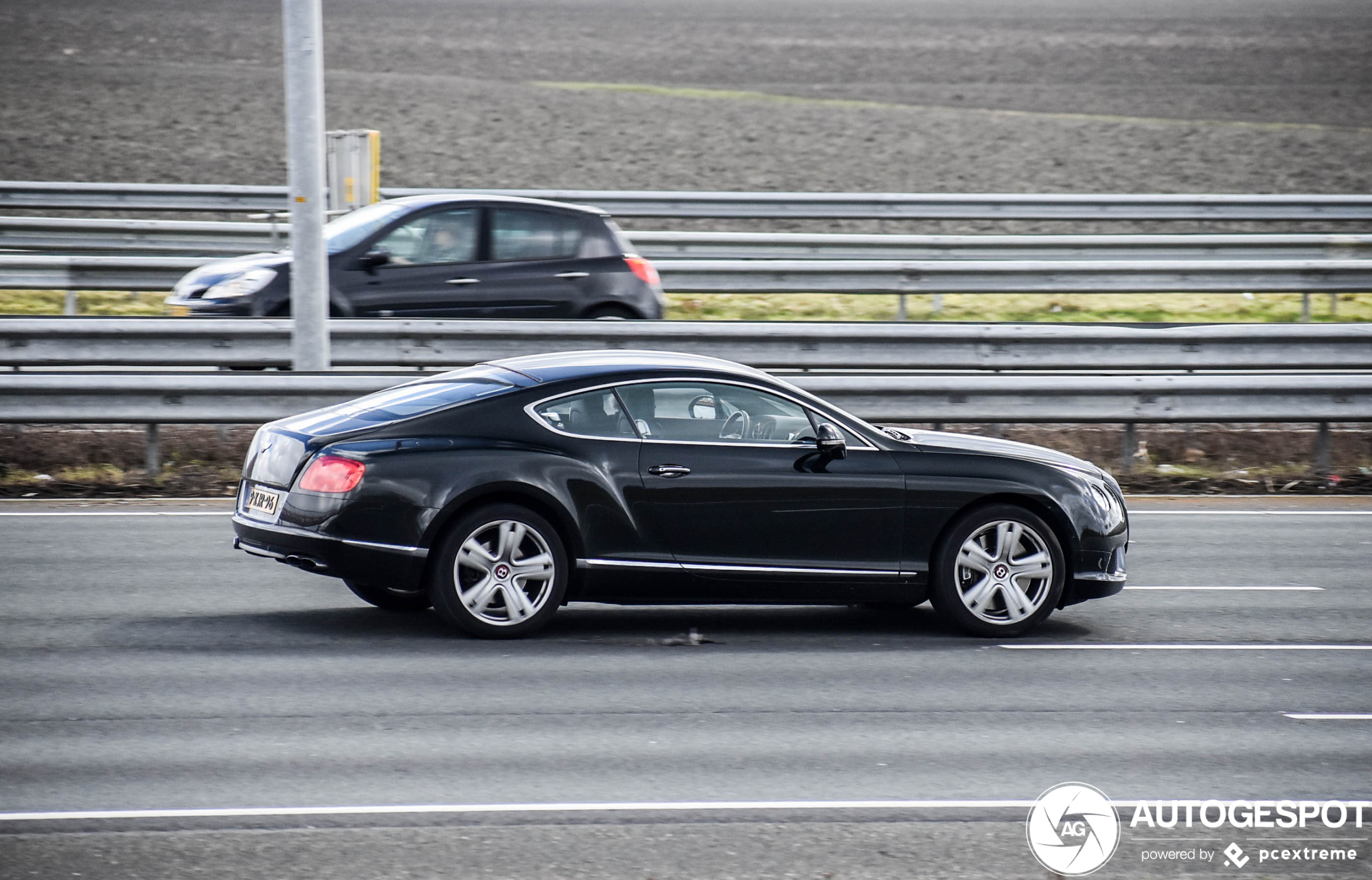 Bentley Continental GT V8