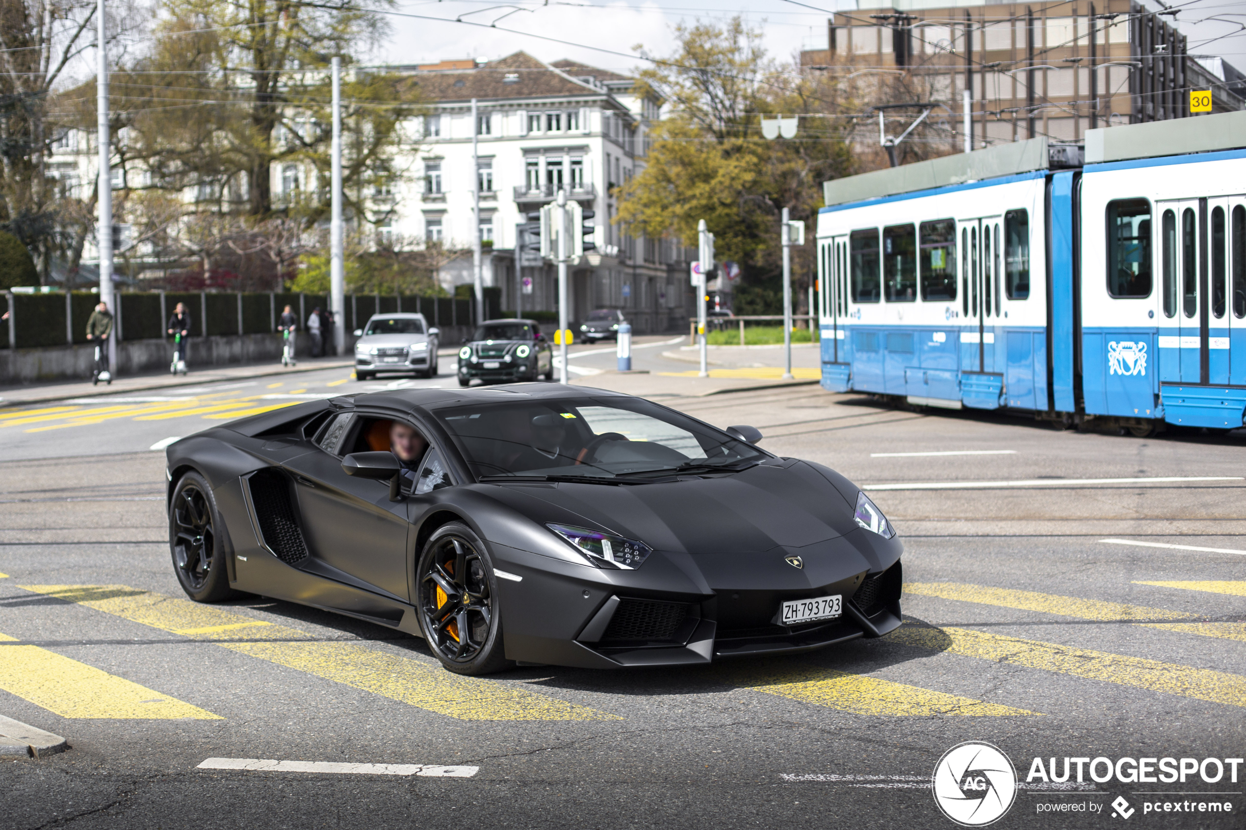 Lamborghini Aventador LP700-4 Roadster