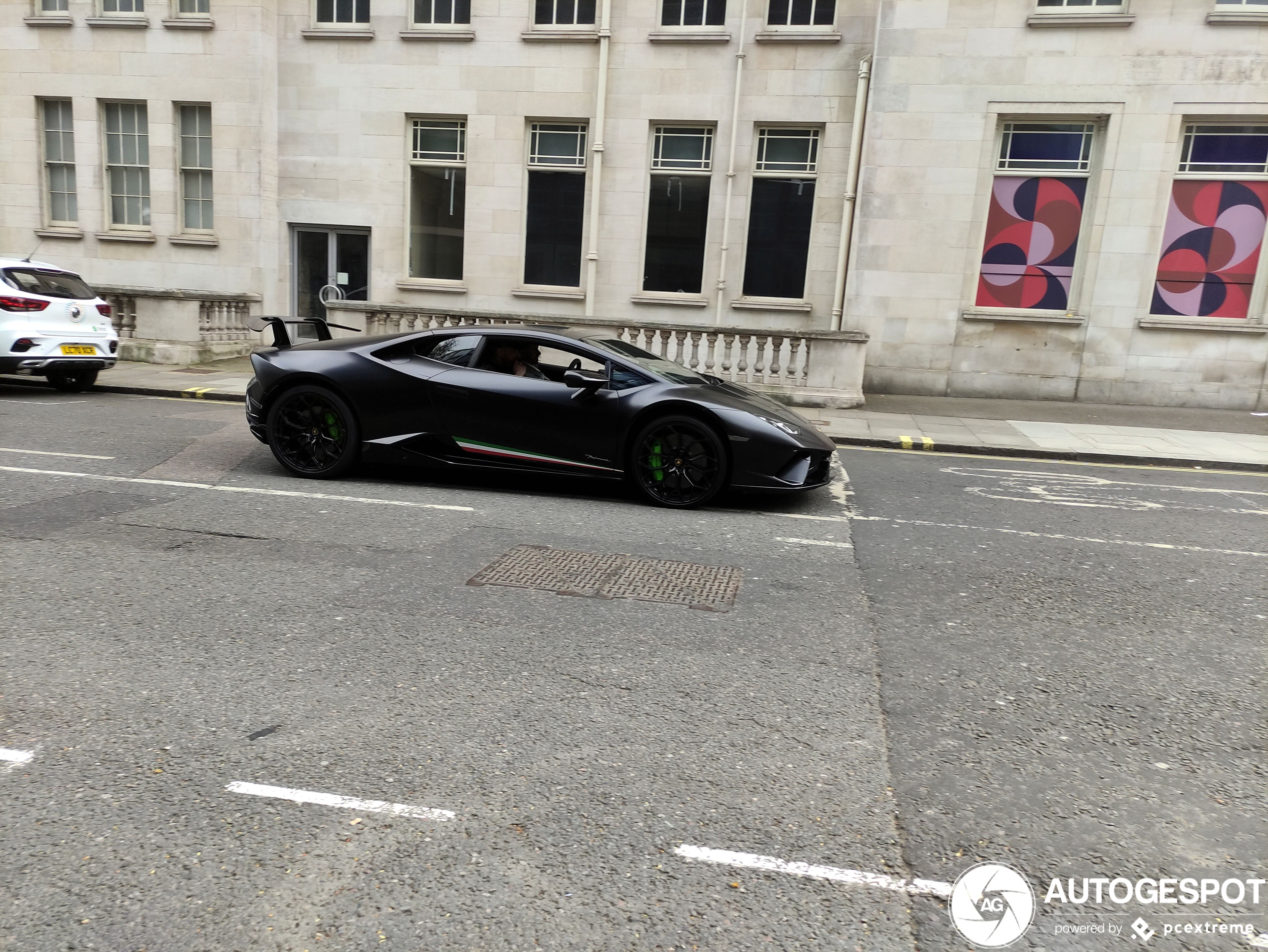 Lamborghini Huracán LP640-4 Performante