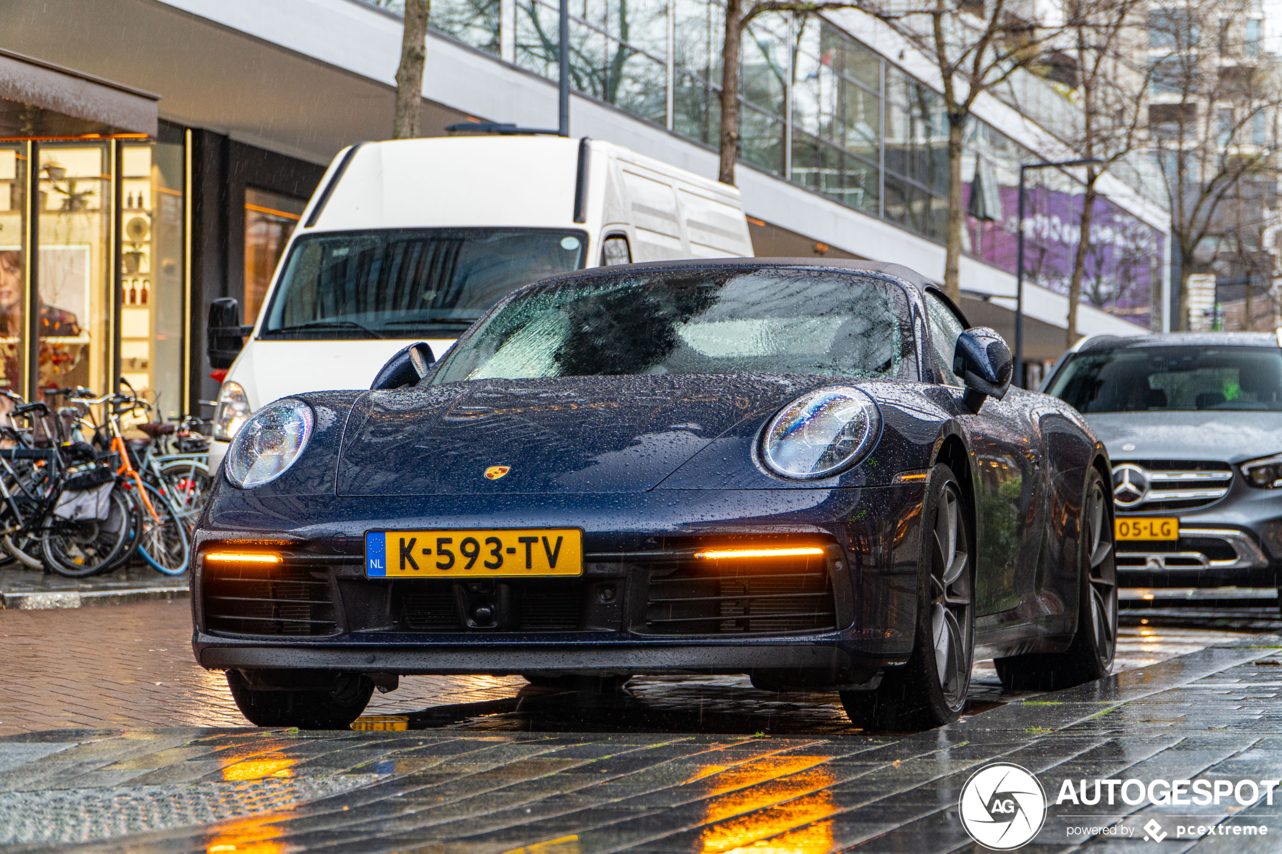 Porsche 992 Carrera 4S Cabriolet