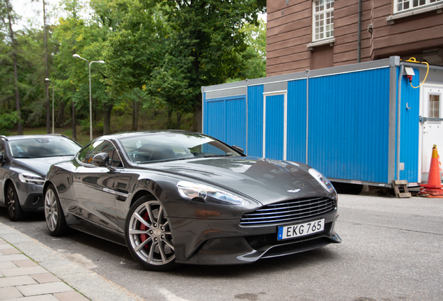 Aston Martin Vanquish 2013