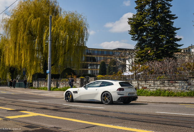 Ferrari GTC4Lusso