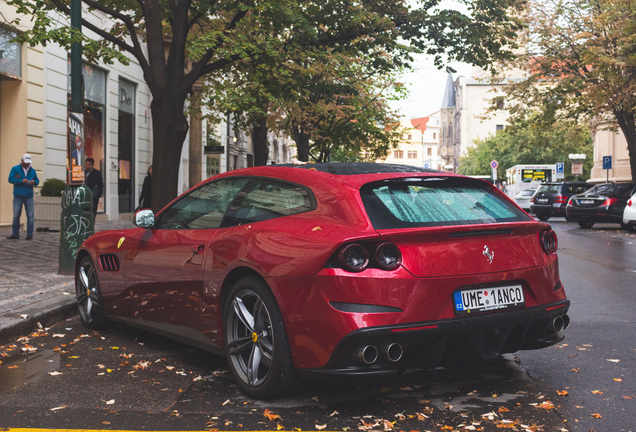 Ferrari GTC4Lusso