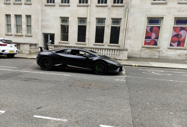 Lamborghini Huracán LP640-4 Performante