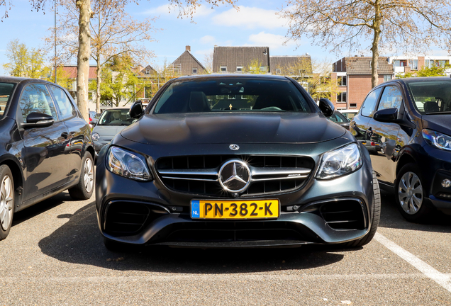 Mercedes-AMG E 63 S W213