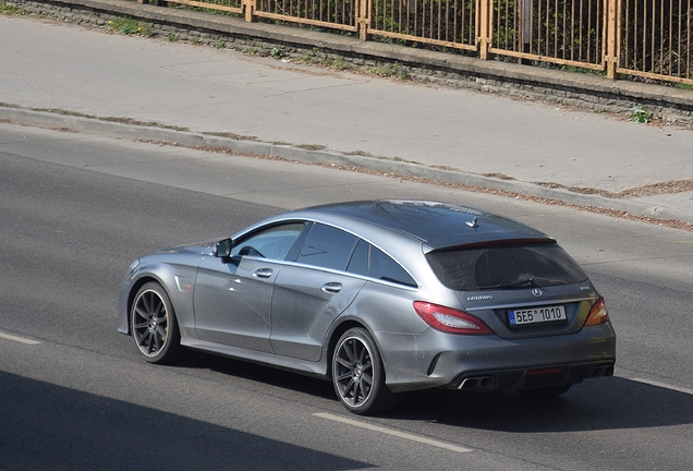 Mercedes-Benz Brabus CLS 850 Shooting Brake