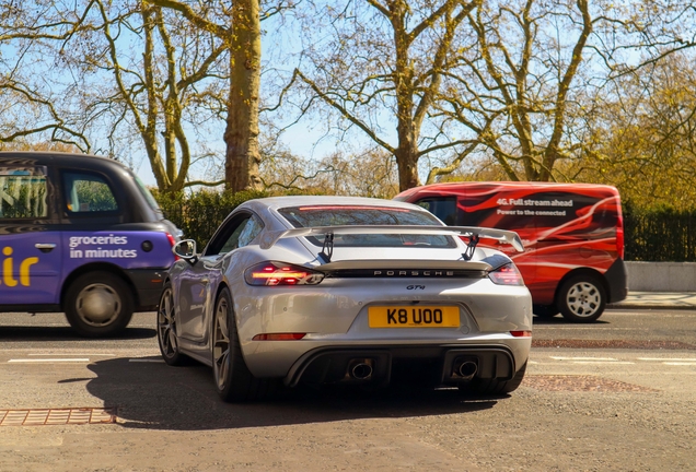 Porsche 718 Cayman GT4