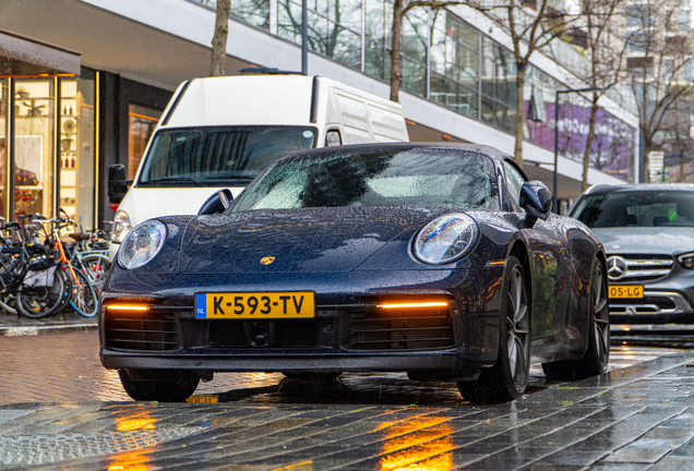 Porsche 992 Carrera 4S Cabriolet