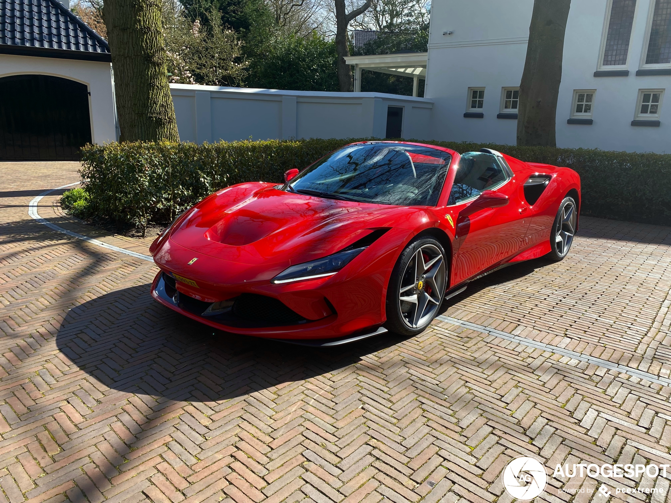 Ferrari F8 Spider