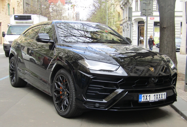 Lamborghini Urus