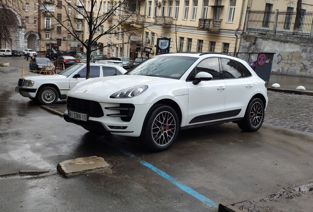 Porsche 95B Macan Turbo