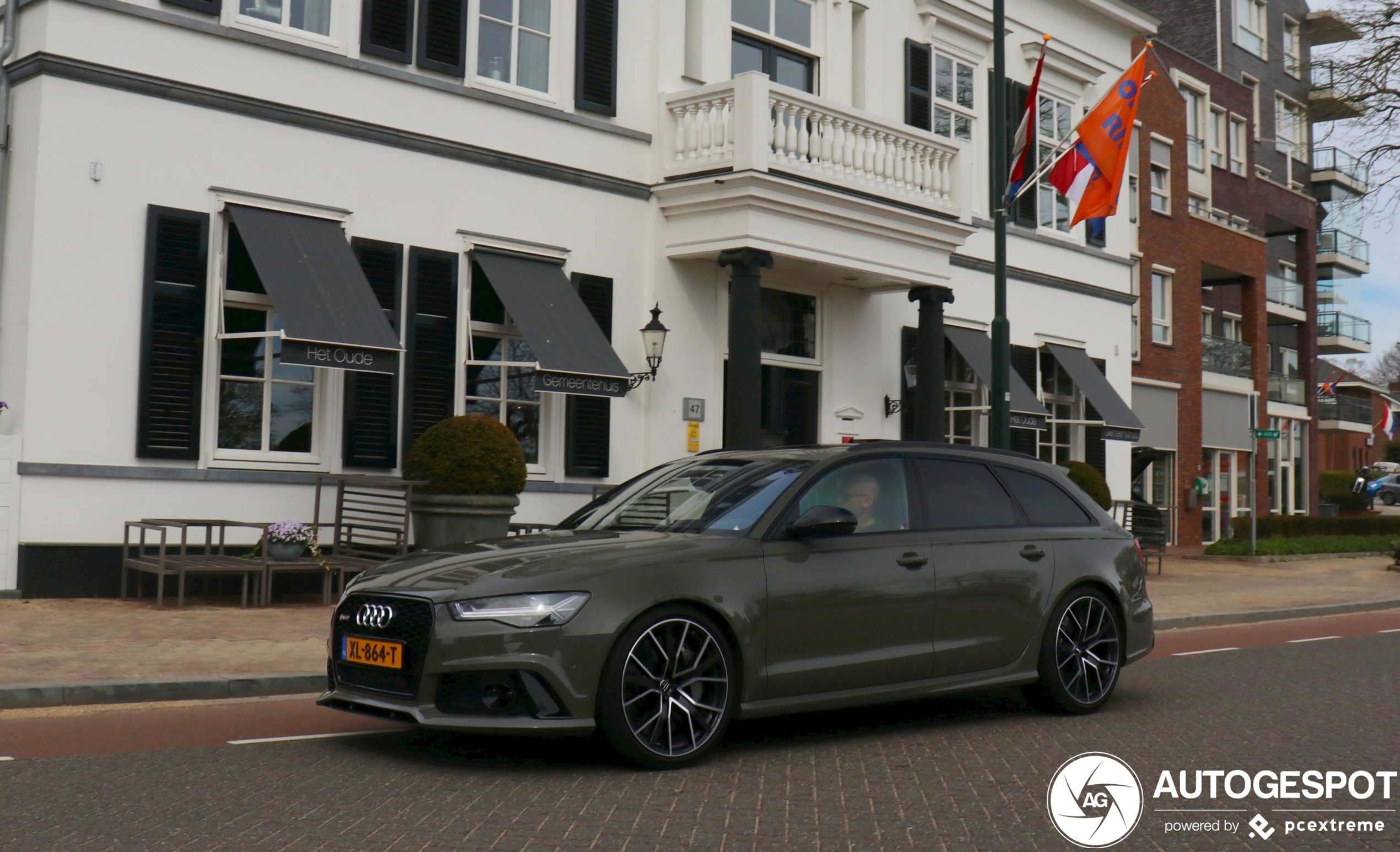 Audi RS6 Avant C7 2015